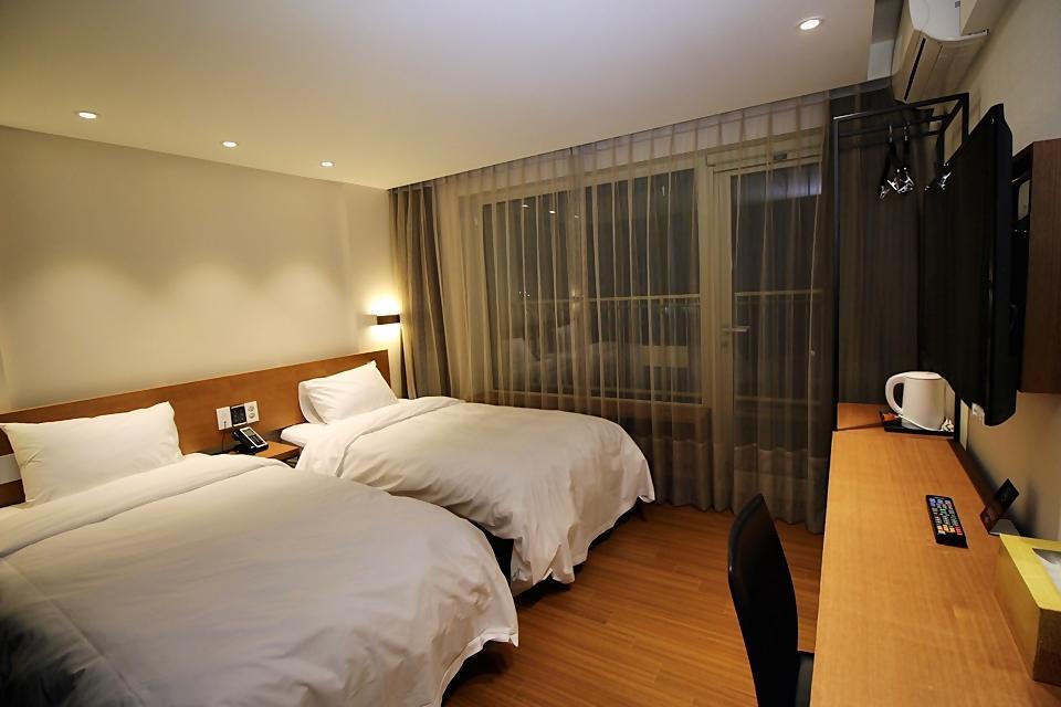 Winners Hotel Каннин Екстер'єр фото