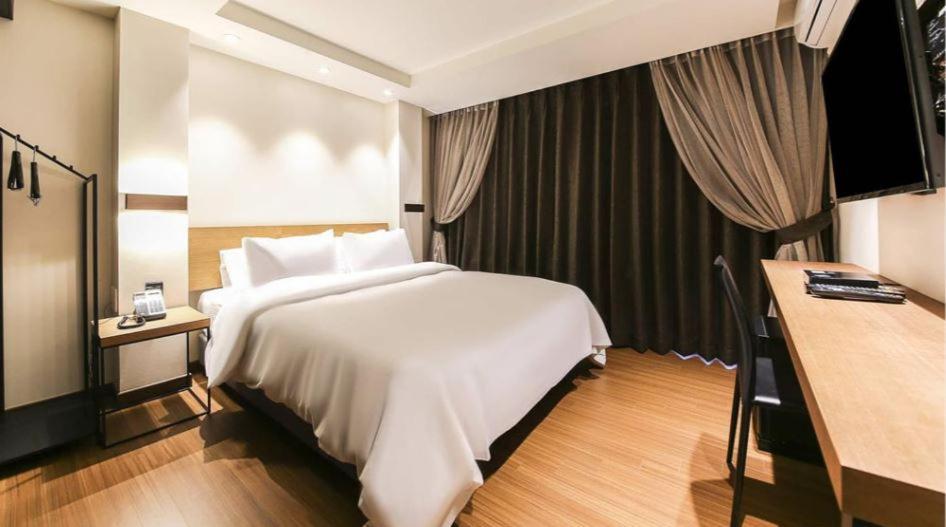 Winners Hotel Каннин Екстер'єр фото
